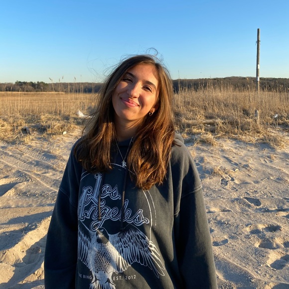 Meet your Posher, Kristen - Picture 15 of 16